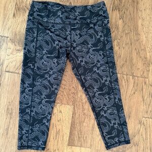 Constantly Varied Gear CVG dragon Capri leggings size XL